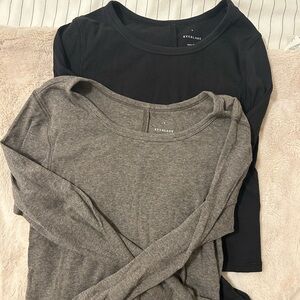 Bundle of Everlane Micro Rib Long Sleeve Cropped Crew